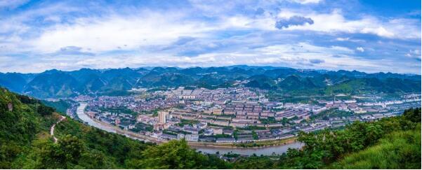 紅醬坊酒業(yè)：百年傳承，正統(tǒng)醬香